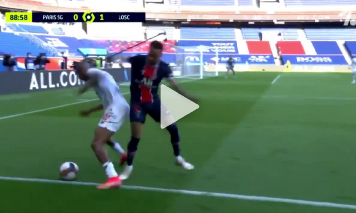Neymar WYLATUJE z boiska po STARCIU z piłkarzem Lille [VIDEO]